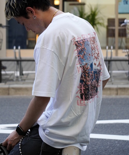 MFC STORE（エムエフシーストア）の「RK × MFC STORE Mt. Fuji / SAKURA S/S TEE（Tシャツ/カットソー・メンズ・ブラック/ネイビー/ホワイト・S/M/L/XL/XXL）」の6枚目の写真