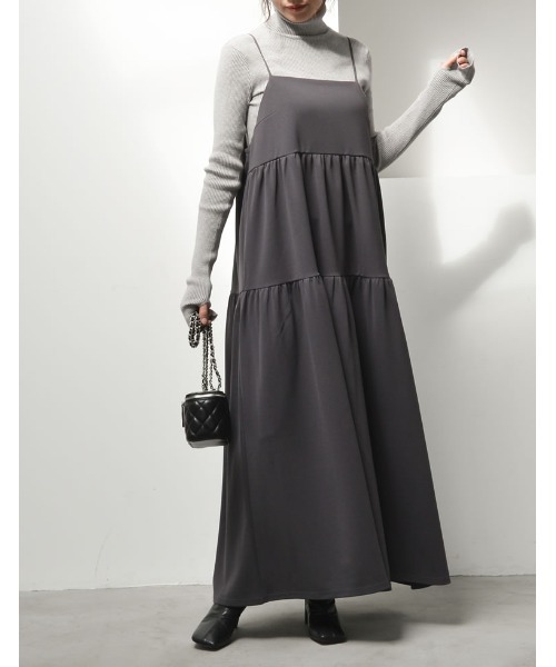 Re:EDIT（リエディ）の「[低身長/高身長サイズ有][イージーケア]カットジョーゼットティアードバックオープンキャミワンピース（ジャンパースカート・レディース・アイボリー系/ブラック/チャコールグレー・SHORT/LARGE/TALL/MEDIUM）」の19枚目の写真