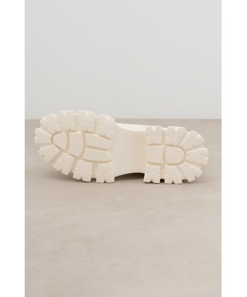 AZUL by moussy(アズールバイマウジー)の「チャンキーソールフロントジップブーツ(ブーツ・レディース・ブラック/アイボリー・SMALL/MEDIUM/LARGE)」の9枚目の写真