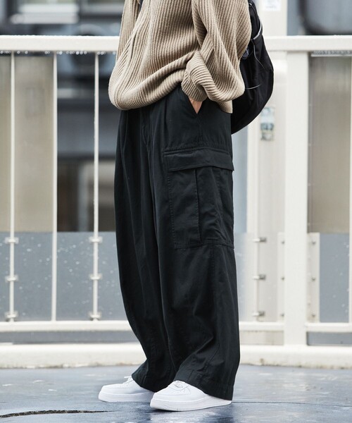 FREAK'S STORE（フリークスストア）の「FREAK’S STORE/フリークスストア バルーンシルエット カーゴパンツ/ワイドパンツ/ビックシルエット/6ポケットパンツ/カーゴポケット（カーゴパンツ・メンズ・ブラック/オリーブ/グリーン系その他/その他9・MEDIUM/LARGE）」の2枚目の写真
