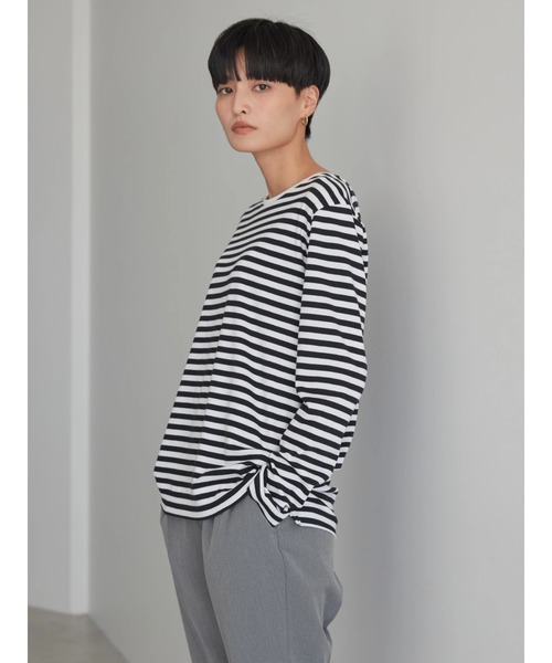 AMERICAN HOLIC(アメリカンホリック)の「Daily クルーネックカットプルオーバー(Tシャツ/カットソー・レディース・オフホワイト/ブルー系その他/ブラック/ブラック系その他4・L/M/S)」の3枚目の写真