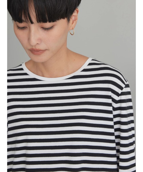 AMERICAN HOLIC(アメリカンホリック)の「Daily クルーネックカットプルオーバー(Tシャツ/カットソー・レディース・オフホワイト/ブルー系その他/ブラック/ブラック系その他4・L/M/S)」の8枚目の写真