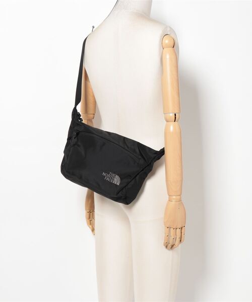 THE NORTH FACE(ザノースフェイス)の「【THE NORTH FACE】 カペラ 5 CAPELLA 5(ショルダーバッグ・レディース・ブラック/カーキ・FREE)」の6枚目の写真
