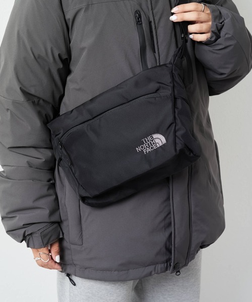THE NORTH FACE(ザノースフェイス)の「【THE NORTH FACE】 カペラ 5 CAPELLA 5(ショルダーバッグ・レディース・ブラック/カーキ・FREE)」の2枚目の写真
