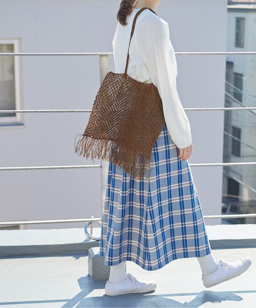 PAR ICI（パーリッシィ）の「サイザル マクラメ編みフリンジバッグ（かごバッグ・レディース・レッド/ブラウン・FREE）」の13枚目の写真