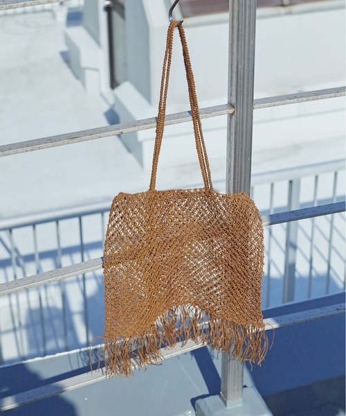 PAR ICI（パーリッシィ）の「サイザル マクラメ編みフリンジバッグ（かごバッグ・レディース・レッド/ブラウン・FREE）」の7枚目の写真