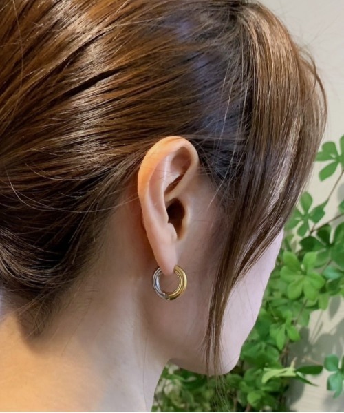 lit.Cy(リットシー)の「ボリュームミニフープピアス(ピアス(両耳用)・レディース・ブラック/シルバー/ゴールド/シルバー×ゴールド・FREE)」の8枚目の写真