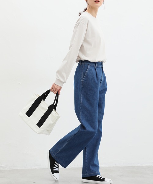 Honeys(ハニーズ)の「デニムストレートパンツ(股下72cm)(デニムパンツ・レディース・ワンウォッシュ/ライトインディゴブルー/ブルー/ブラック・S/M/L/LL)」の13枚目の写真