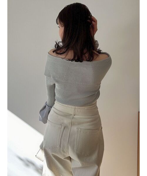 dazzlin（ダズリン）の「オフショルバルーンスリーブニット（ニット/セーター・レディース・アイボリー/グレー/ブラック/ピンク・FREE）」の14枚目の写真