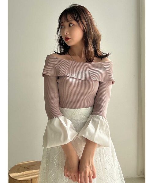 dazzlin（ダズリン）の「オフショルバルーンスリーブニット（ニット/セーター・レディース・アイボリー/グレー/ブラック/ピンク・FREE）」の20枚目の写真