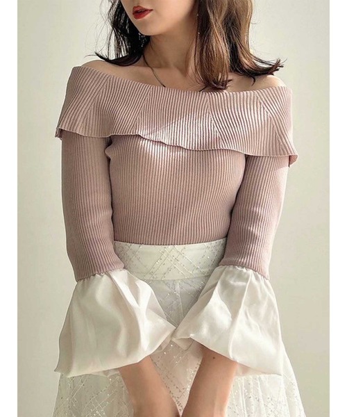 dazzlin（ダズリン）の「オフショルバルーンスリーブニット（ニット/セーター・レディース・アイボリー/グレー/ブラック/ピンク・FREE）」の4枚目の写真