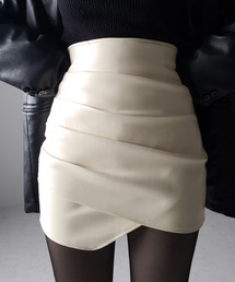 me+em select（ミームセレクト）の「※【 裏地インナーパンツ付 】フェイクレザータックレイヤードハイウエストミニスカート ／ fake leather tuck layered highwaist mini skirt（スカート・レディース）」