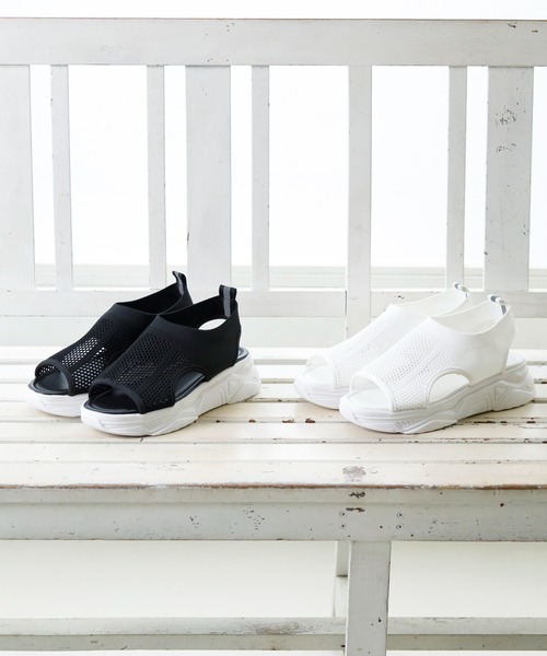 Noubel Voug Relax（ヌーベルヴォーグリラックス）の「ボリュームソールメッシュ素材スポーツサンダル（サンダル・レディース・ブラック/ホワイト・L/M/S/LL）」の7枚目の写真