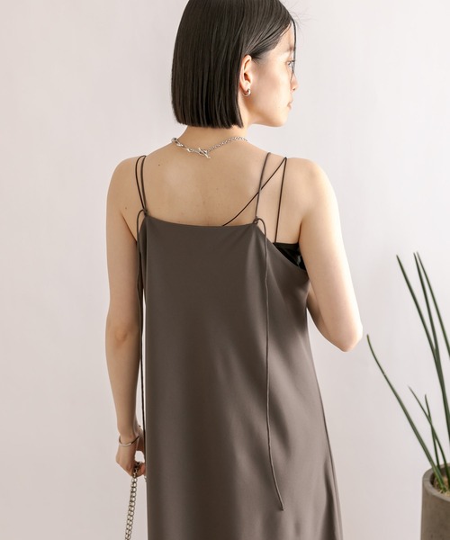 RIVE DROITE（リヴドロワ）の「ジョーゼットバイアスキャミワンピース（ワンピース・レディース・チャコールグレー/ブラック・FREE）」の20枚目の写真