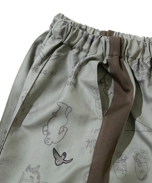 (What it isNt)ART BY MARKGONZALES(ワットイットイズント)の「(What it isNt)/ホワットイットイズント ART BY MARKGONZALES TRACK PANTS(その他パンツ・メンズ・ベージュ・MEDIUM/LARGE)」の8枚目の写真