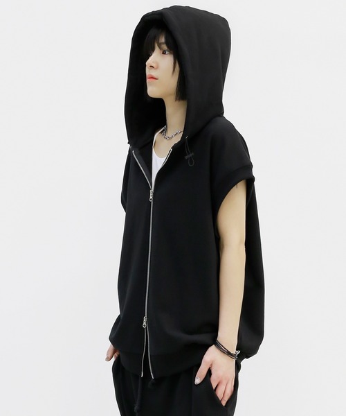 minsobi(ミンソビ)の「ダブルジップパーカーベスト フード付きベスト(ベスト・メンズ・ブラック・FREE)」の10枚目の写真