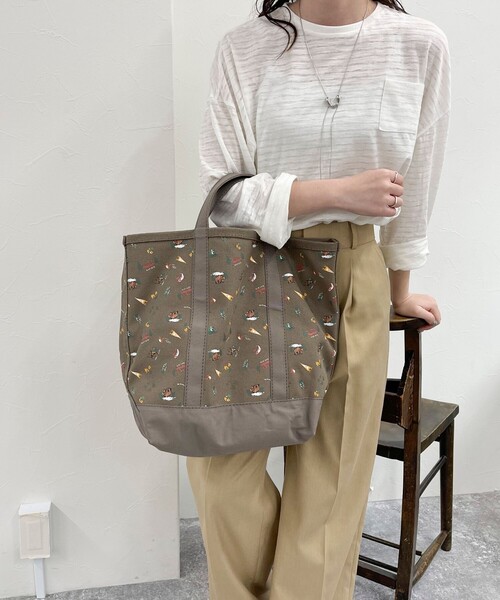 Woods（ウッズ）の「【Woods/ウッズ】グラフィックトートバッグ（トートバッグ・レディース・ブラウン系その他/ホワイト系その他5・FREE）」の6枚目の写真