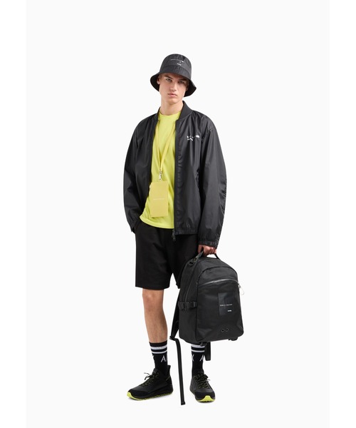 ARMANI EXCHANGE（アルマーニエクスチェンジ）の「【A|X アルマーニ エクスチェンジ】ロゴパッチ　半袖クルーネックTシャツ/REGULAR（Tシャツ/カットソー・メンズ・ブラック/ライトイエロー・LARGE/MEDIUM/SMALL/X-LARGE/X-SMALL/XX-LARGE）」の5枚目の写真