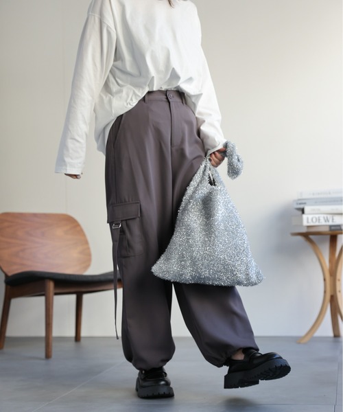 ap retro（アプレトロ）の「サイドベルトカーゴパンツ（カーゴパンツ・レディース・ブラック/グレー/グレイッシュベージュ・FREE）」の7枚目の写真