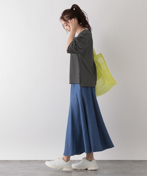 GLOBAL WORK(グローバルワーク)の「エアリーリラックスデニムスカート/991693(デニムスカート・レディース・ブルー/ネイビー・REGULAR/SHORT)」の4枚目の写真