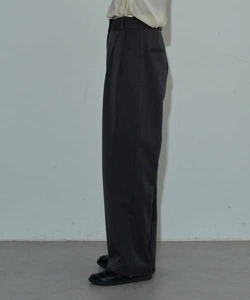 COLONY 2139（コロニートゥーワンスリーナイン）の「2タックワイドパンツ（スラックス・レディース・グレー/アイボリー/ブラック/ブラウン/ネイビー/ライトグレー/モカ・MEDIUM/SMALL/LARGE/PS）」の14枚目の写真
