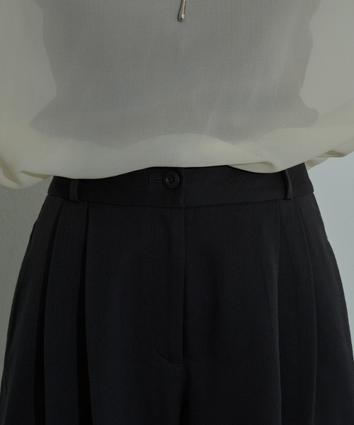 COLONY 2139（コロニートゥーワンスリーナイン）の「2タックワイドパンツ（スラックス・レディース・グレー/アイボリー/ブラック/ブラウン/ネイビー/ライトグレー/モカ・MEDIUM/SMALL/LARGE/PS）」の16枚目の写真