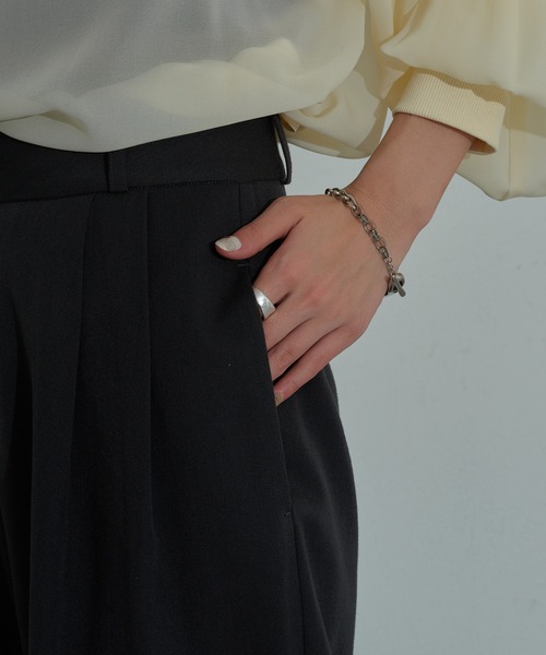 COLONY 2139（コロニートゥーワンスリーナイン）の「2タックワイドパンツ（スラックス・レディース・グレー/アイボリー/ブラック/ブラウン/ネイビー/ライトグレー/モカ・MEDIUM/SMALL/LARGE/PS）」の17枚目の写真