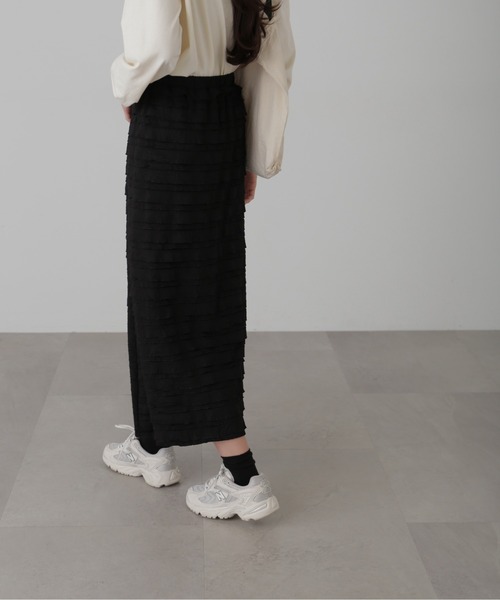 FREE'S MART（フリーズマート）の「◇カットフリルティアードナロースカート（スカート・レディース・ブラック/ホワイト・MEDIUM/SMALL）」の8枚目の写真