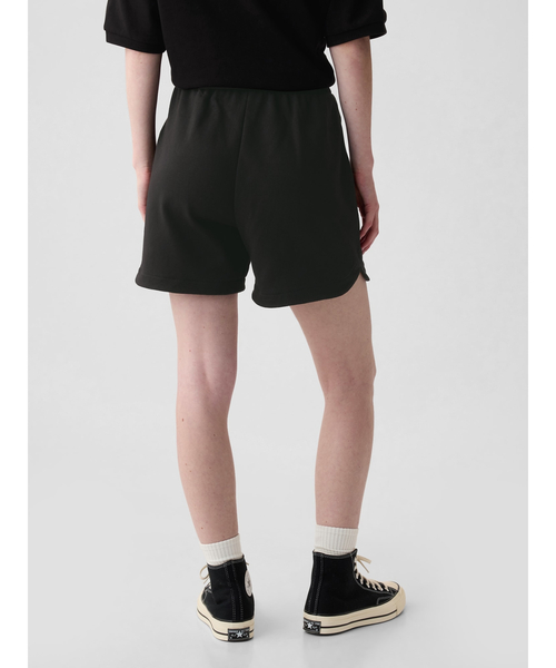 GAP（ギャップ）の「GAPロゴ ドルフィン スウェットショートパンツ（その他パンツ・レディース・グレー系その他/ホワイト系その他/ホワイト/ブラック・S/M/L/XS/XXS）」の8枚目の写真