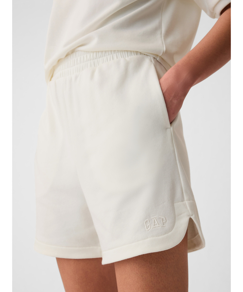 GAP（ギャップ）の「GAPロゴ ドルフィン スウェットショートパンツ（その他パンツ・レディース・グレー系その他/ホワイト系その他/ホワイト/ブラック・S/M/L/XS/XXS）」の2枚目の写真