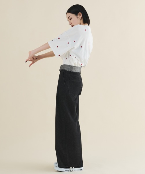 MERLOT（メルロー）の「ミニハート刺繍オーバーサイズTシャツ（Tシャツ/カットソー・レディース・ライトブルー/ブラック/ホワイト・FREE）」の8枚目の写真