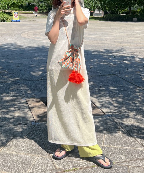 feepur（フェピュール）の「カラーロゴPHOTO Tee（Tシャツ/カットソー・レディース・オフホワイト/オートミール・MEDIUM）」の8枚目の写真