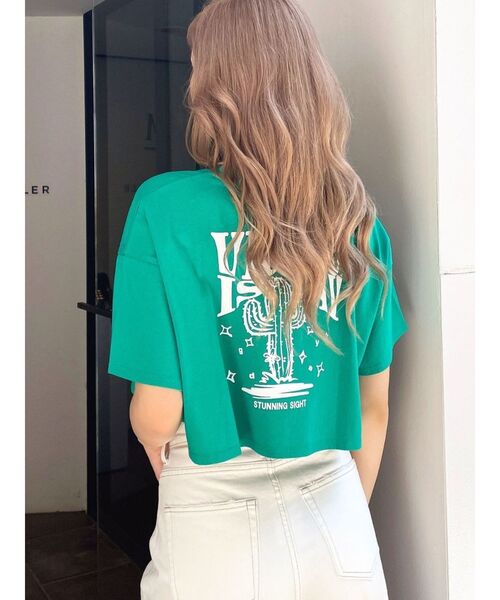 GYDA(ジェイダ)の「VIGOR IS PLAYショートLOOSE Tシャツ(Tシャツ/カットソー・レディース・グリーン/オフホワイト/ブラック・FREE)」の1枚目の写真