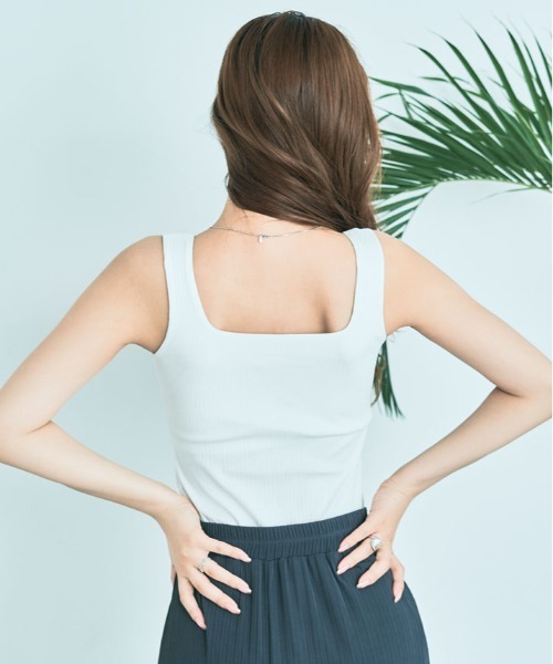 kirakiraShop(キラキラショップ)の「カップ付き スクエア ネック リブ タンクトップ(タンクトップ・レディース・ホワイト/ブラック/グリーン系その他・S/M/L/XL)」の7枚目の写真