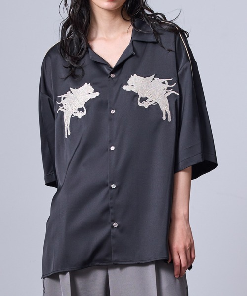 JUNRED(ジュンレッド)の「ヴィンテージライクフロント刺繍スカシャツ(シャツ/ブラウス・メンズ・ベージュ系その他/ブラック・L/M/S)」の4枚目の写真