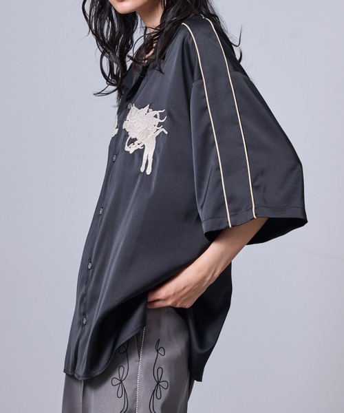 JUNRED(ジュンレッド)の「ヴィンテージライクフロント刺繍スカシャツ(シャツ/ブラウス・メンズ・ベージュ系その他/ブラック・L/M/S)」の5枚目の写真