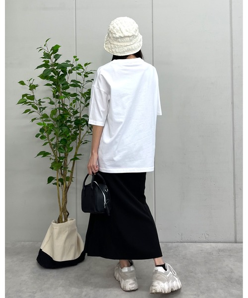MODISH GAZE(モディシュガゼ)の「DOWNER オーバルロゴ ビッグシルエットTシャツ(Tシャツ/カットソー・メンズ・ネイビー/ブラック/ホワイト・MEDIUM/LARGE)」の10枚目の写真