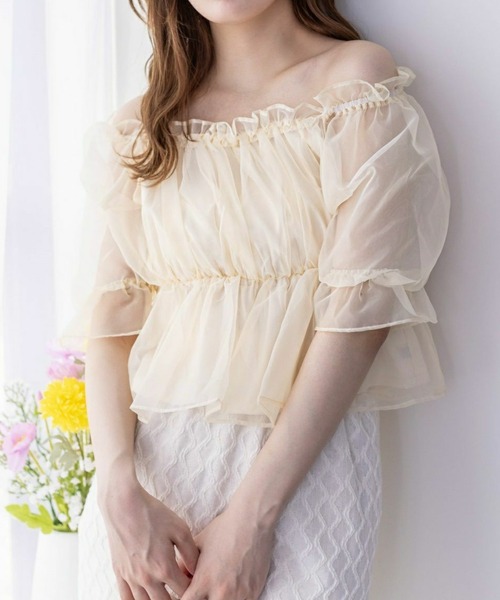 clear（クリア）の「オーガンジー半袖ギャザーショート丈ブラウス[大人 フェミニン]≪再入荷≫（シャツ/ブラウス・レディース・ブラック/グレー/ベージュ/サックスブルー・F）」の4枚目の写真