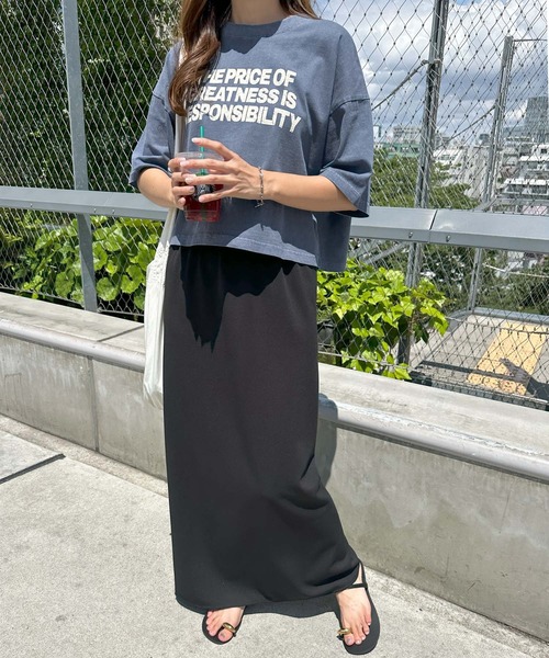 andme(アンドミー)の「ピグメント加工ロゴプリントショート丈Tシャツ(Tシャツ/カットソー・レディース・チャコールグレー/オフホワイト/ネイビー/グリーン・M)」の18枚目の写真