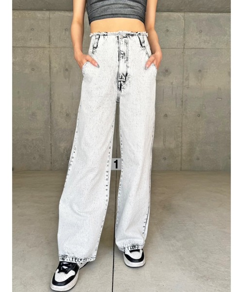 EGOIST（エゴイスト）の「カットオフハイウエストデニムワイドパンツ（デニムパンツ・レディース・ブラック/ダークブラック・S/M）」の2枚目の写真