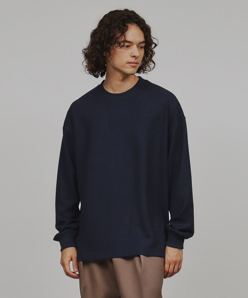 tk.TAKEO KIKUCHI(ティーケータケオキクチ)の「◆カラーワッフルオーバーサイズカットソー(Tシャツ/カットソー・メンズ・ホワイト/チャコールグレー/ブラック/ネイビー・02/03)」の4枚目の写真