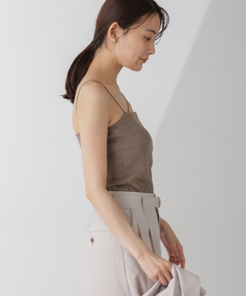 NANO universe(ナノユニバース)の「ラメテレコカップ付きアシメストラップキャミソール(キャミソール・レディース・ライトグレー/ライトベージュ/モカ・M/S)」の20枚目の写真