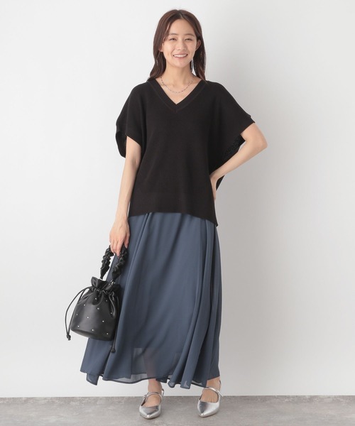 GLOBAL WORK（グローバルワーク）の「ゆるVネックニットプルオーバー＊スカートSET/115402（スカート・レディース・ブルー系その他3/ホワイト×ブラウン/ブラック×ブルー・FREE）」の11枚目の写真