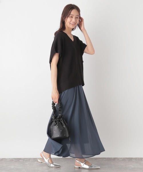 GLOBAL WORK（グローバルワーク）の「ゆるVネックニットプルオーバー＊スカートSET/115402（スカート・レディース・ブルー系その他3/ホワイト×ブラウン/ブラック×ブルー・FREE）」の12枚目の写真