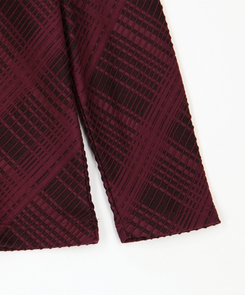 HIDEAWAYS NICOLE(ハイダウェイニコル)の「ブリスターチェックJQVネックプルオーバー(Tシャツ/カットソー・メンズ・ボルドー/ホワイト×ブラック/ホワイト×グレー/ブラック×ホワイト・MEDIUM/LARGE/X-LARGE)」の16枚目の写真