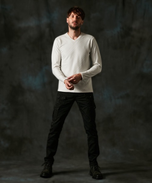 HIDEAWAYS NICOLE(ハイダウェイニコル)の「ブリスターチェックJQVネックプルオーバー(Tシャツ/カットソー・メンズ・ボルドー/ホワイト×ブラック/ホワイト×グレー/ブラック×ホワイト・MEDIUM/LARGE/X-LARGE)」の6枚目の写真