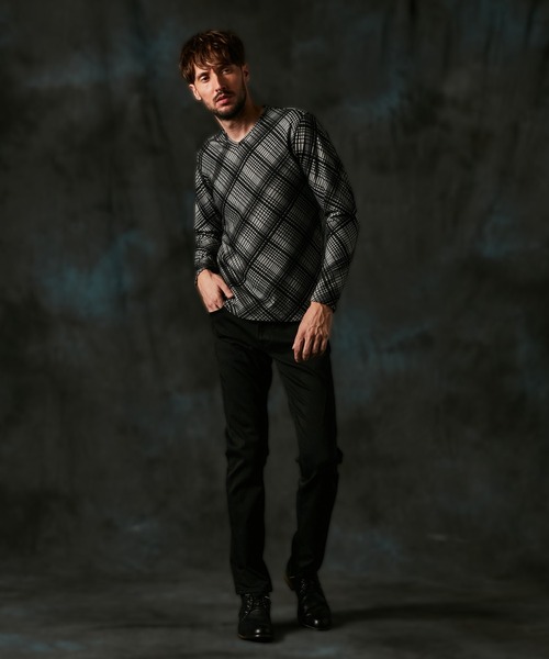 HIDEAWAYS NICOLE(ハイダウェイニコル)の「ブリスターチェックJQVネックプルオーバー(Tシャツ/カットソー・メンズ・ボルドー/ホワイト×ブラック/ホワイト×グレー/ブラック×ホワイト・MEDIUM/LARGE/X-LARGE)」の7枚目の写真