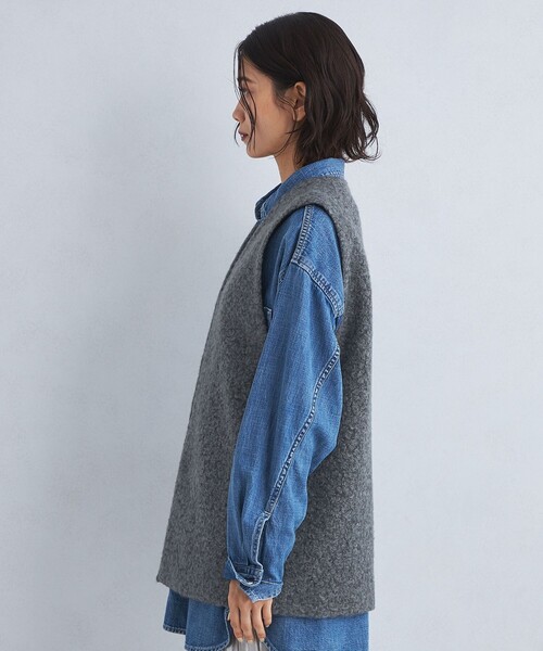 green label relaxing(グリーンレーベルリラクシング)の「ライトボア ベスト(ベスト・レディース・ダークグレー/ナチュラル・FREE)」の10枚目の写真