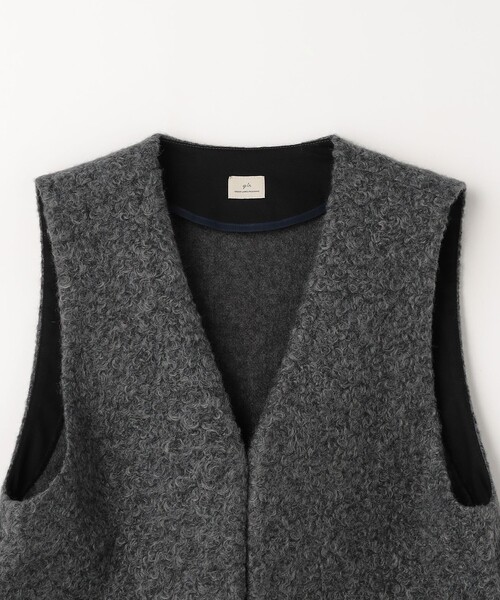 green label relaxing(グリーンレーベルリラクシング)の「ライトボア ベスト(ベスト・レディース・ダークグレー/ナチュラル・FREE)」の14枚目の写真