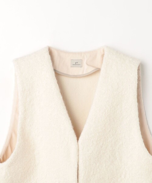 green label relaxing(グリーンレーベルリラクシング)の「ライトボア ベスト(ベスト・レディース・ダークグレー/ナチュラル・FREE)」の22枚目の写真